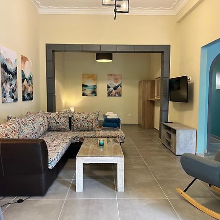 Spacious And Beautiful House Piraeus Exterior photo